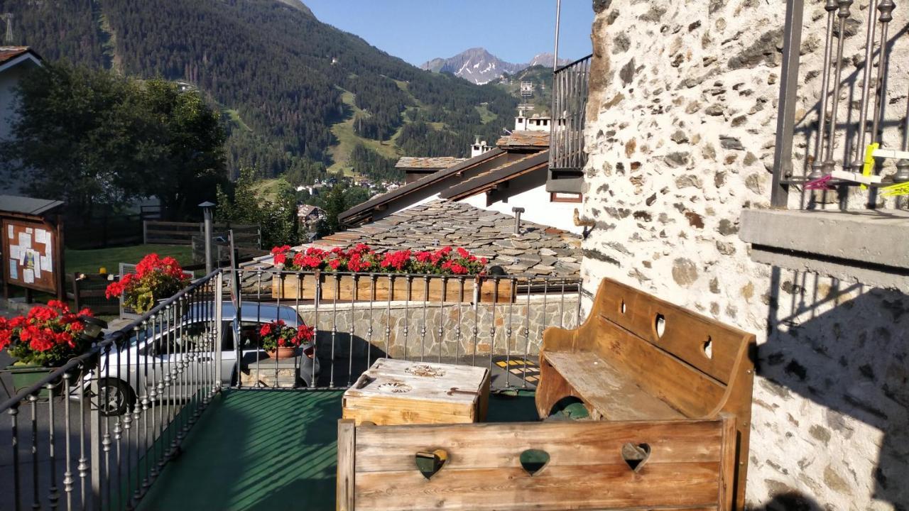 Magnifica Tavernetta Di La Thuile Extérieur photo
